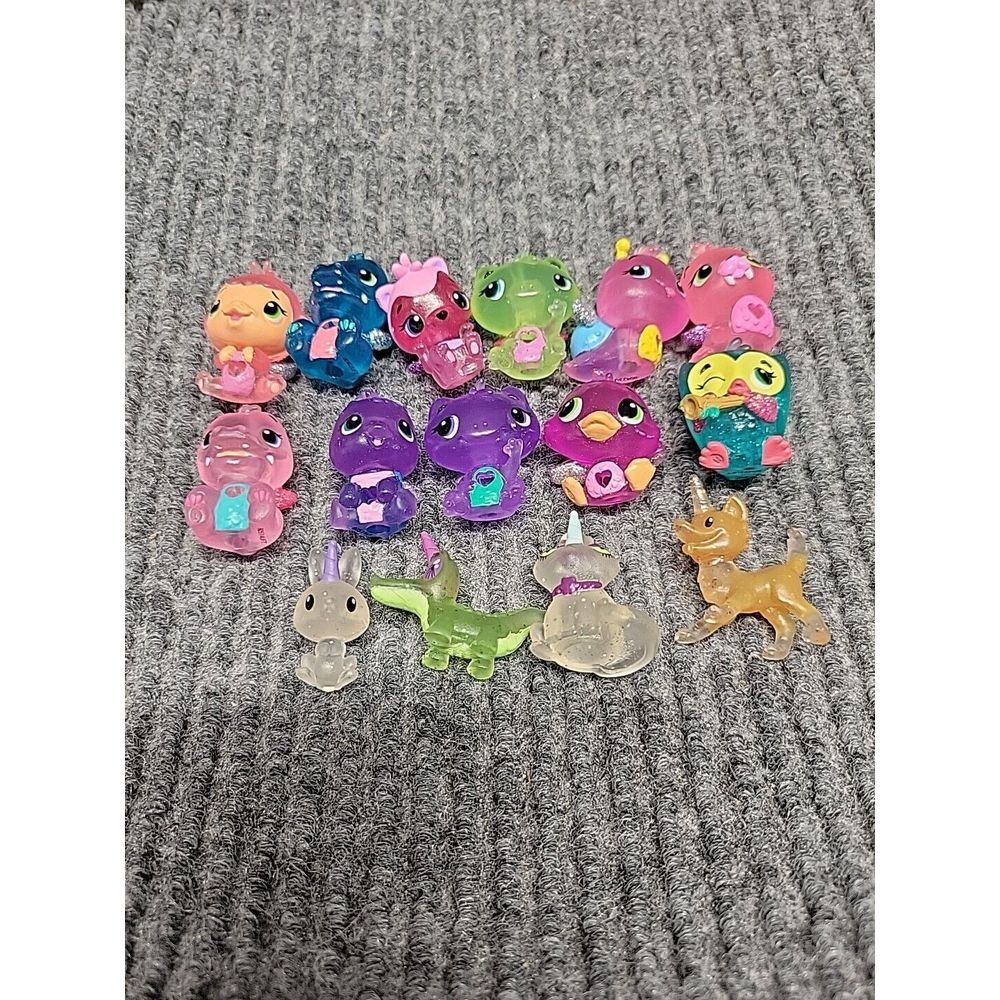 Hatchimals Colleggtibles Mini Figures‎ Glitter Wings Lot of 15
